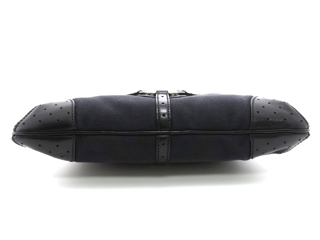 q07【美品】グッチ　GGキャンバス　レザー　ブラック　ウエストバッグショルダー q07【美品】グッチ GGキャンバス レザー ブラック ウエスト