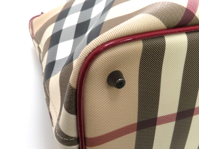 BURBERRY バーバリー トートバッグ チャック柄 ベージュ レッド