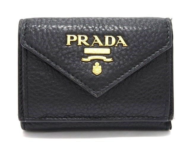 PRADA 三つ折り財布 黒 赤内装 国内発送♡PRADA♡SAFFIANO 3つ折り財布 (黒×赤) (PRADA/折りたたみ