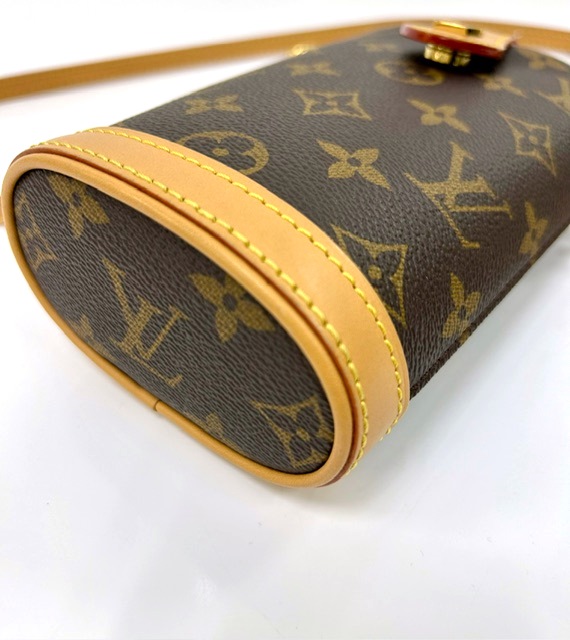【購入前コメントください( * ॑꒳ ॑*】ルイヴィトン モノグラム LOUIS VUITTON（ルイヴィトン）の「LV直営店＆追跡便