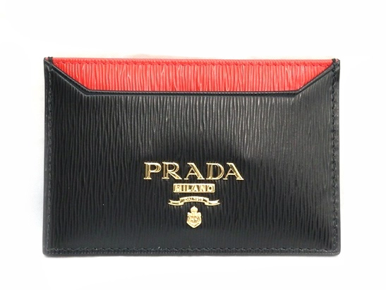 PRADA プラダ カードケース ブラック／レッド カーフ 【471】 の購入